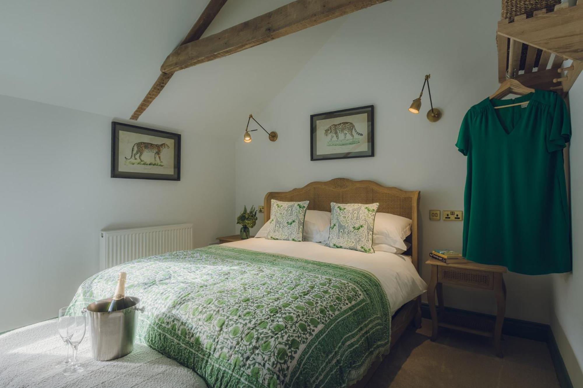 The Barrington Boar Hotel Ilminster Room photo
